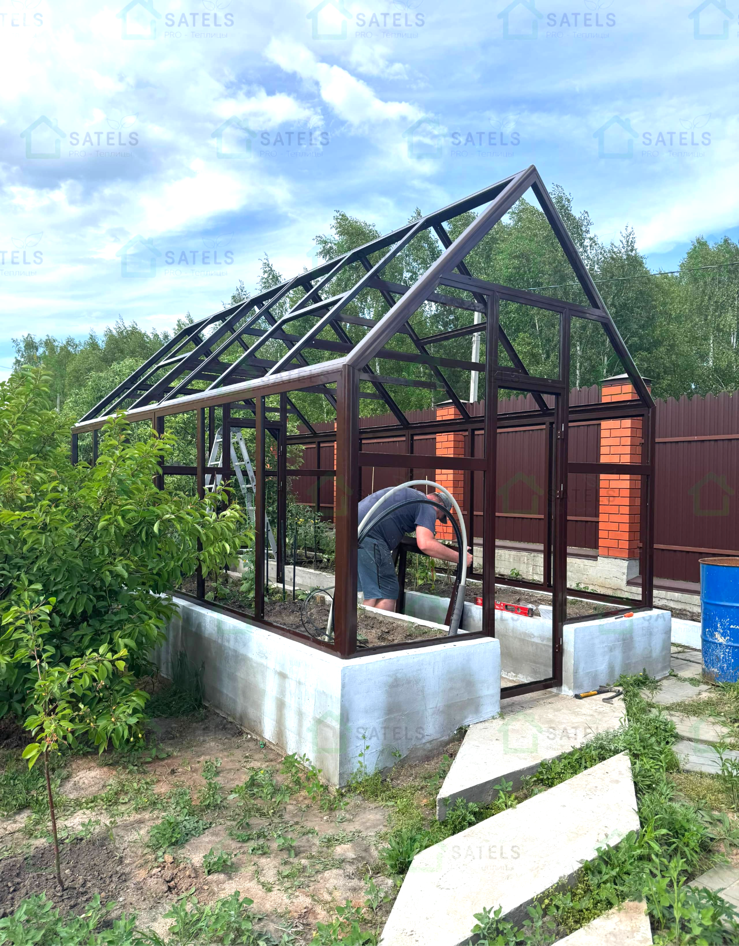 купить стеклянные теплицы в Нижнем Новгороде под заказ цена фундамент